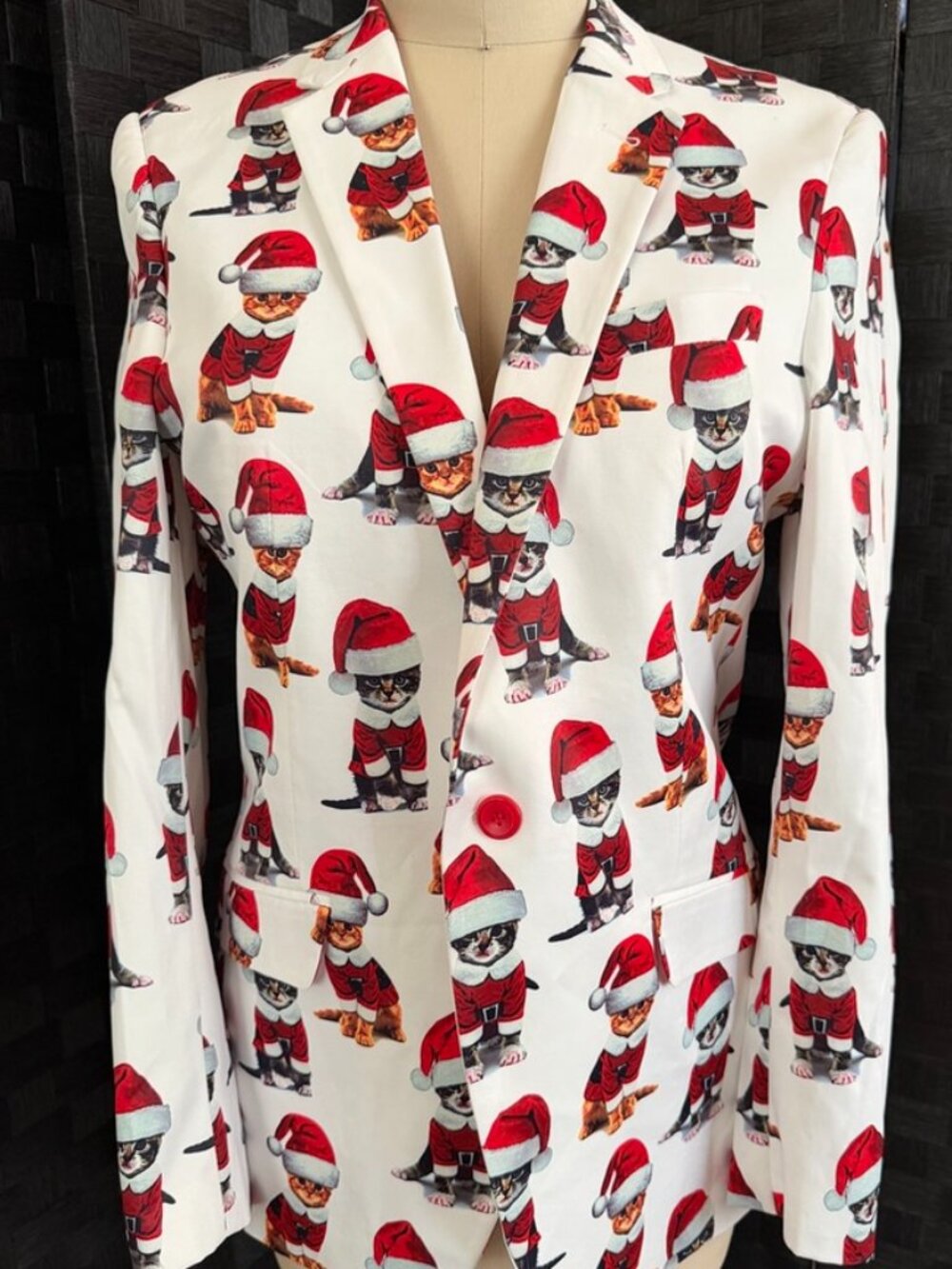 Suslo Couture Men's Slim fit jacket, White with Santa Kittens pattern, size L/42